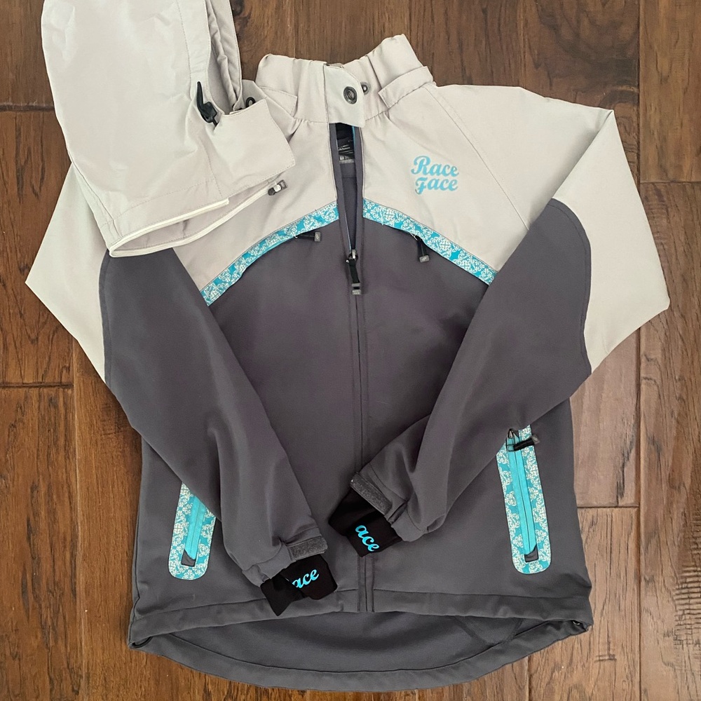 Race Face Riding Jacket Gray with Blue Accents